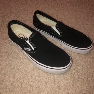 Black Vans slip on 6.5 Women’s